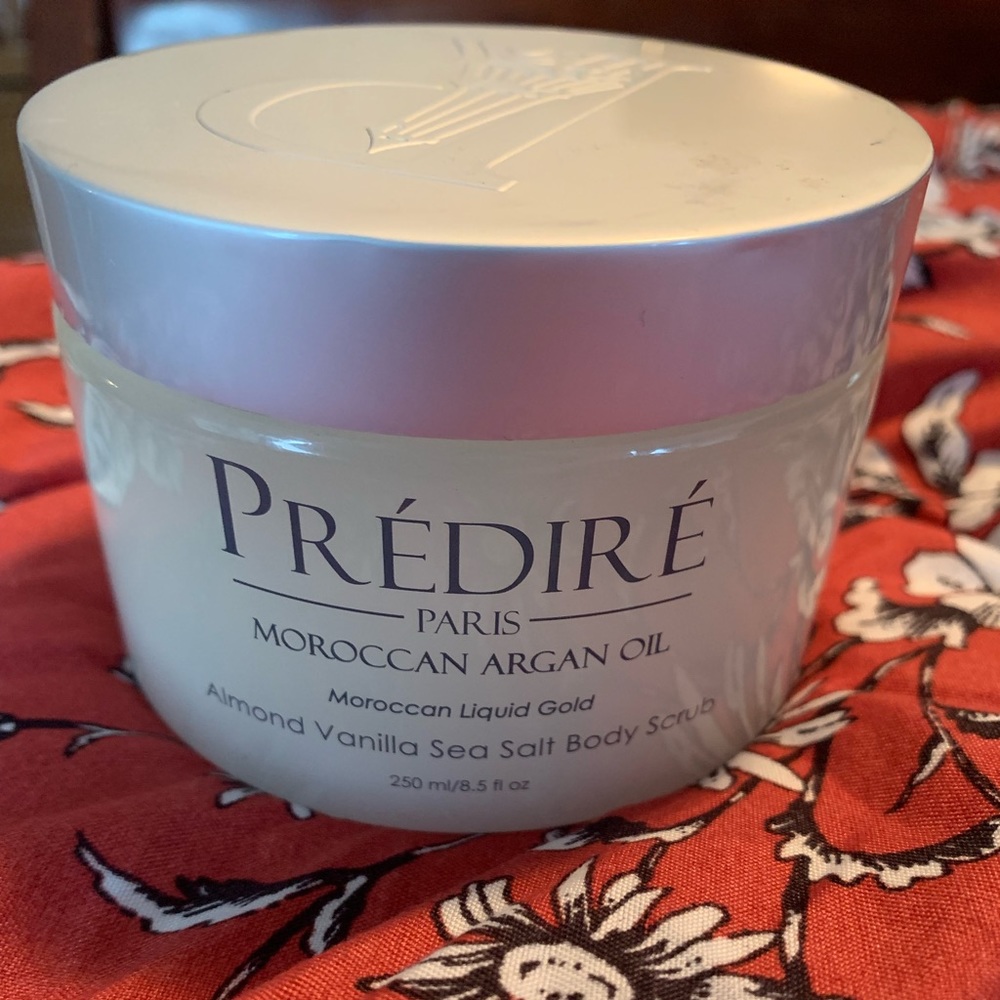 Prédiré Paris Body Scrub